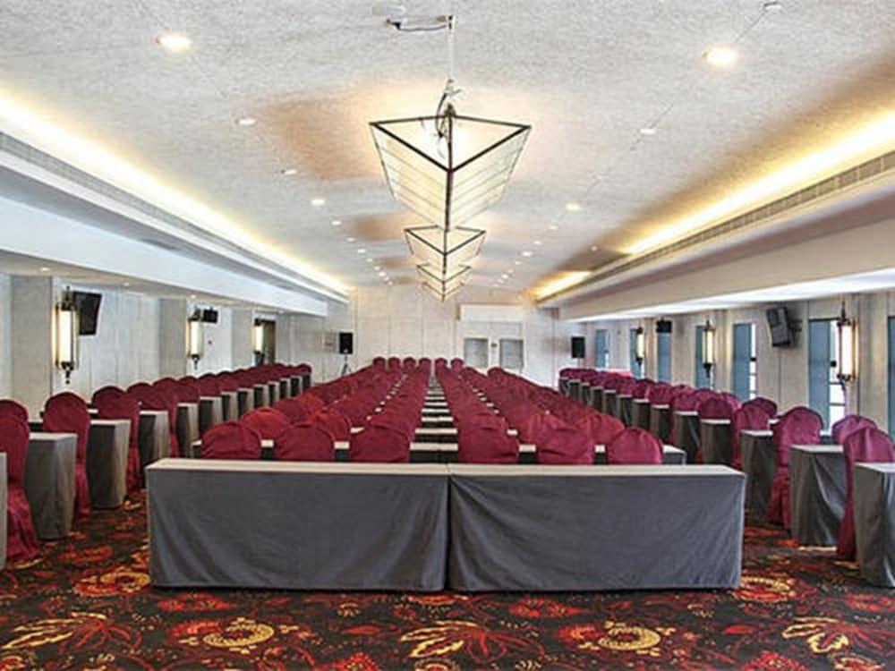 Kingtown Hotel Hongqiao Shanghaj Zewnętrze zdjęcie